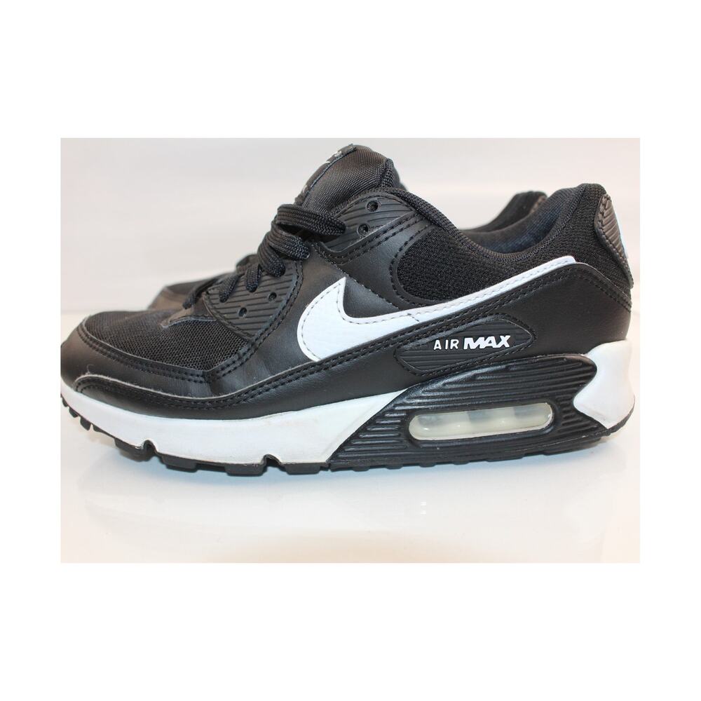 Nike Air Max 90 Women’s Black & White Sneakers – Size 9 - Picture 2 of 9